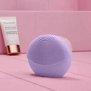 NEW Foreo Luna Play Plus 2 Facial Cleansing Massager New in Package